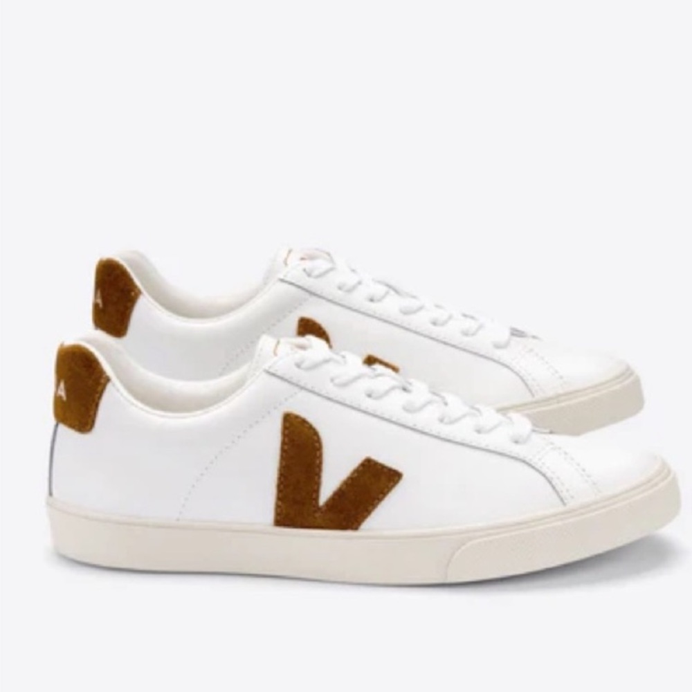 Veja Lace-up Women's Shoes
